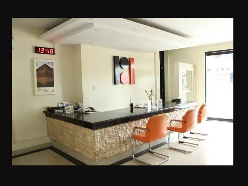 Pundi Rejeki Hotel Jambi Exterior photo
